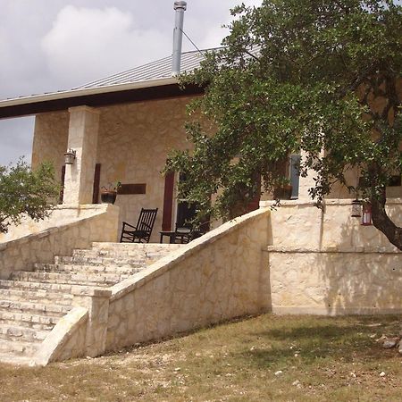 Glory Hills Ranch Bed & Breakfast Pipe Creek Exterior photo