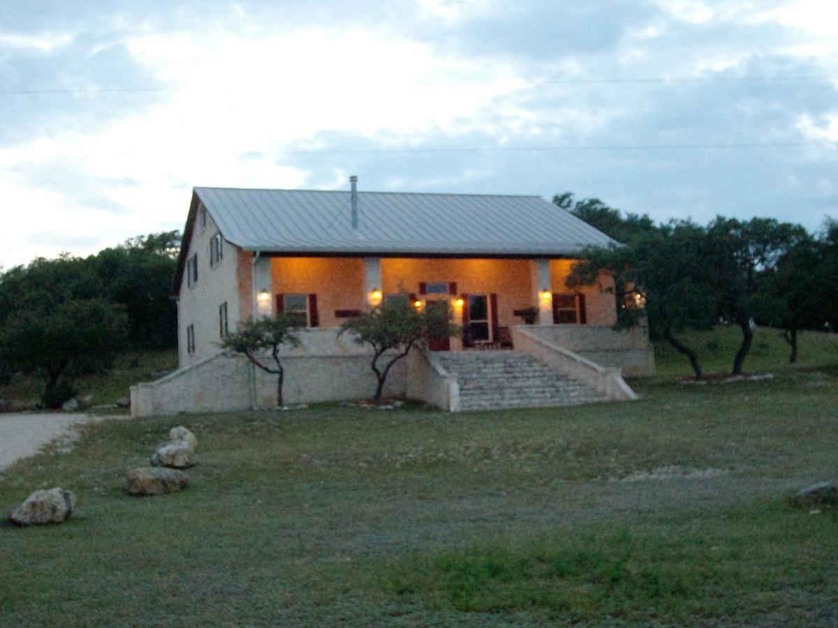 Glory Hills Ranch Bed & Breakfast Pipe Creek Exterior photo